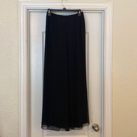 Black wide leg dress pants size 10 - Picture 2 of 3